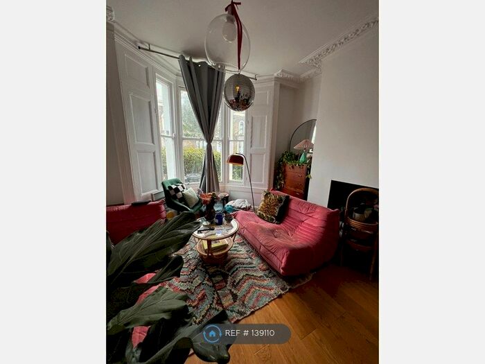 1 Bedroom Flat To Rent In Dunlace Road, London, E5