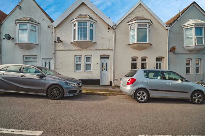 2 Bedroom Terraced House For Sale In Ferndale Road, Weymouth, Dorset, DT4