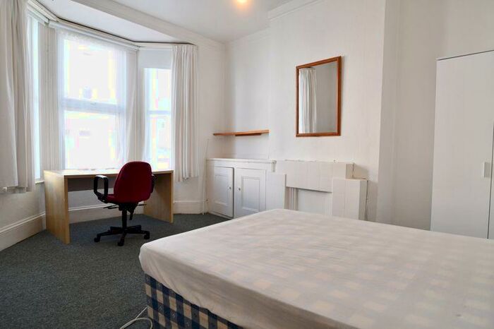 5 Bedroom Detached House To Rent In Roundhill Crescent, Brighton, BN2