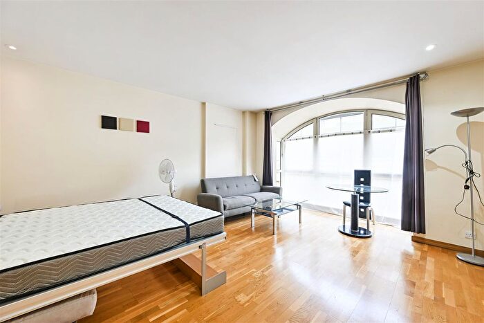 Studio To Rent In Hosier Lane, West Smithfield, London, EC1A
