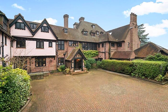 6 Bedroom House For Sale In Yaffle Road, St Georges Hill, Surrey, , United Kingdom, KT13