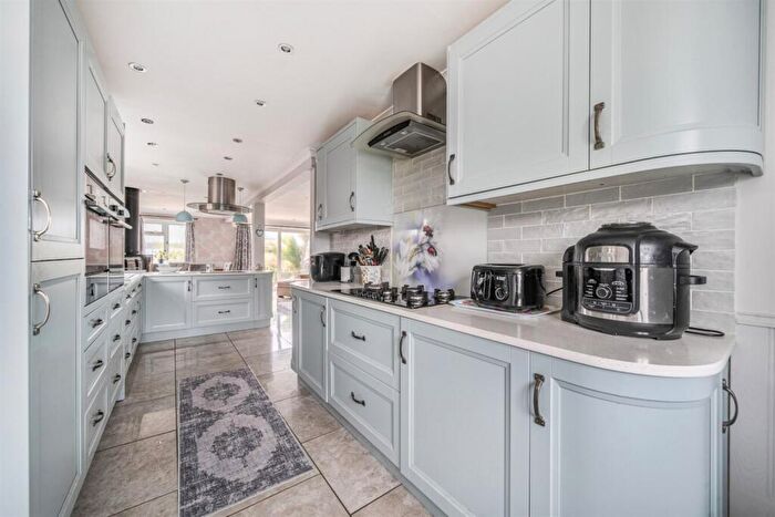 2 Bedroom Chalet To Rent In Armada Court, East Bracklesham Drive, Bracklesham Bay, East Wittering, PO20