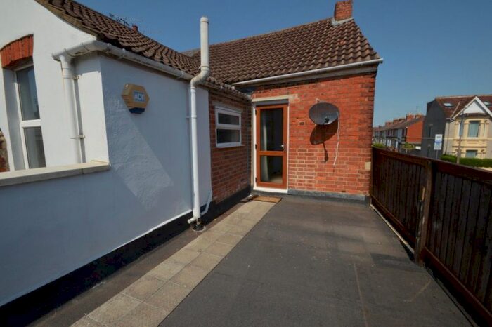 1 Bedroom Flat To Rent In Broad Street, Swindon, SN1