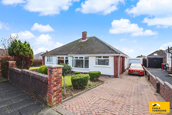 2 Bedroom Semi-Detached Bungalow For Sale In Rydal Avenue, Barrow-in-furness, LA14