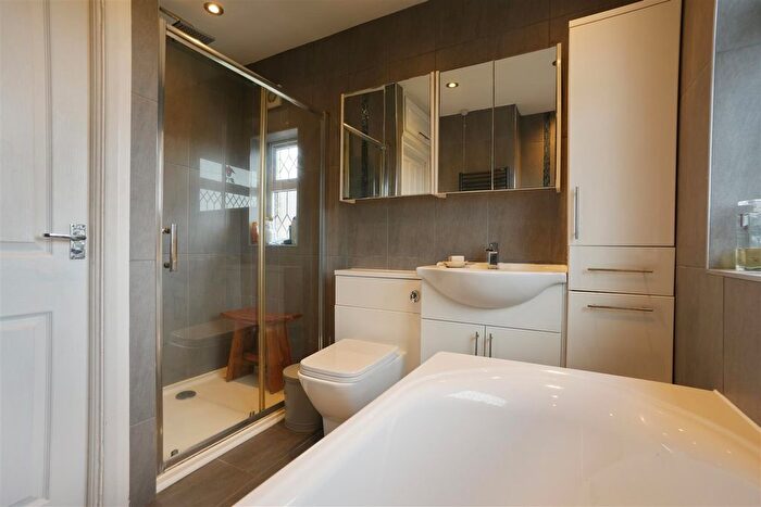 3 Bedroom Semi-Detached House For Sale In Norton Lane, Norton, Sheffield, S8