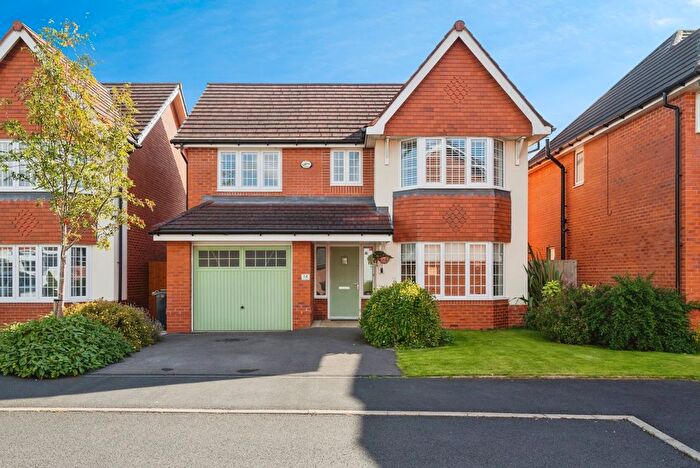 4 Bedroom Detached House For Sale In Edges Farm Close, Bolton, Greater Manchester, BL5