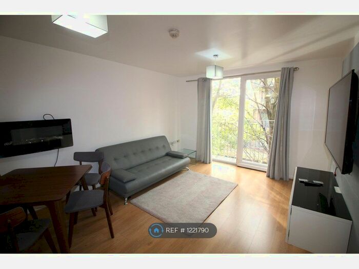 1 Bedroom Flat To Rent In Stillwater Drive, Manchester M11