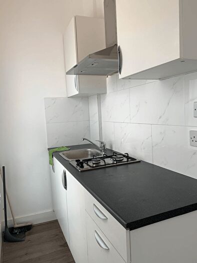 1 Bedroom Studio To Rent In Ilford, IG1