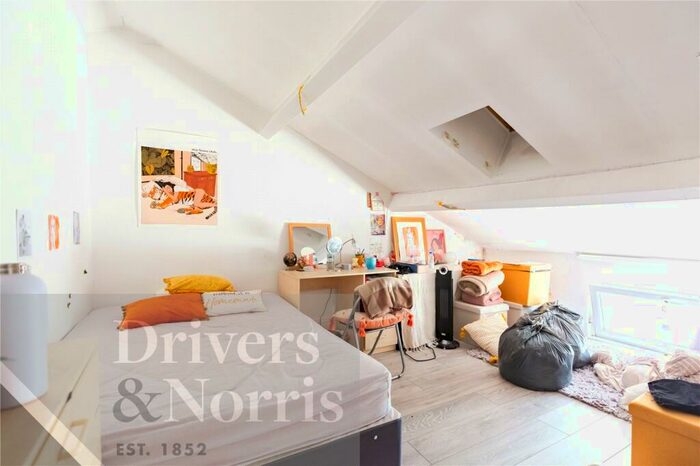 6 Bedroom Apartment To Rent In Hazellville Road, Upper Holloway, London, N19