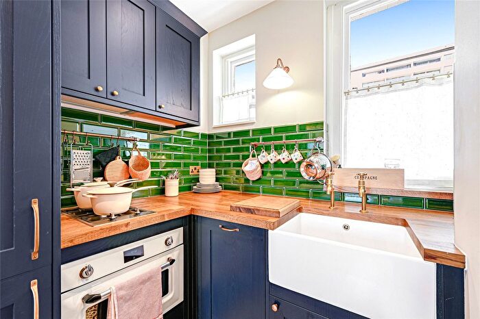 2 Bedroom Flat To Rent In York Mansions, Chiltern Street, London, W1U