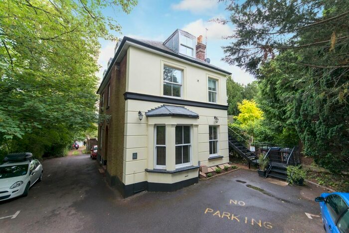 2 Bedroom Flat To Rent In Old Dover Road, Canterbury, CT1