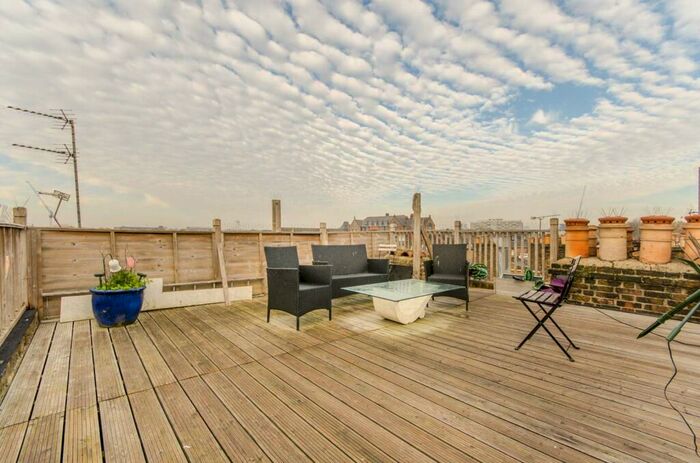 2 Bedroom Flat To Rent In Malvern Road, Maida Hill, London, NW6