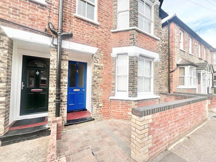 3 Bedroom Terraced House To Rent In Gresham Road, Brentwood, CM14