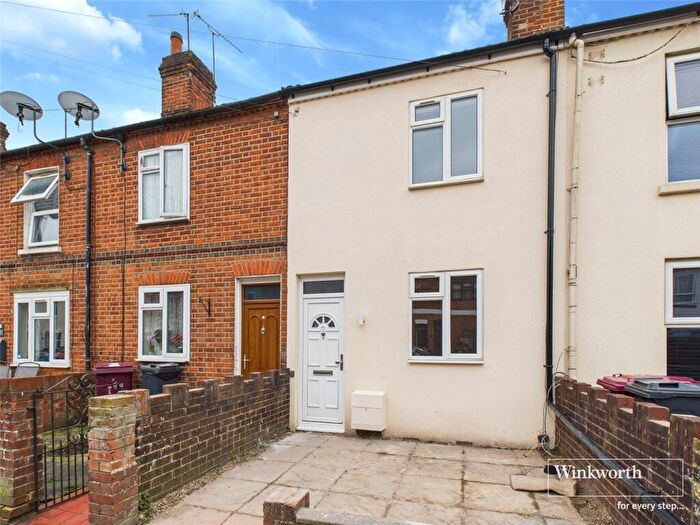 3 Bedroom Terraced House To Rent In Sherwood Street, Reading, Berkshire, RG30