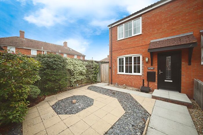 2 Bedroom End Of Terrace House For Sale In Moravia Close, Bridgwater, Somerset, TA6