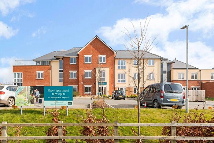 1 Bedroom Apartment For Sale In Grove Road, Wantage, OX12