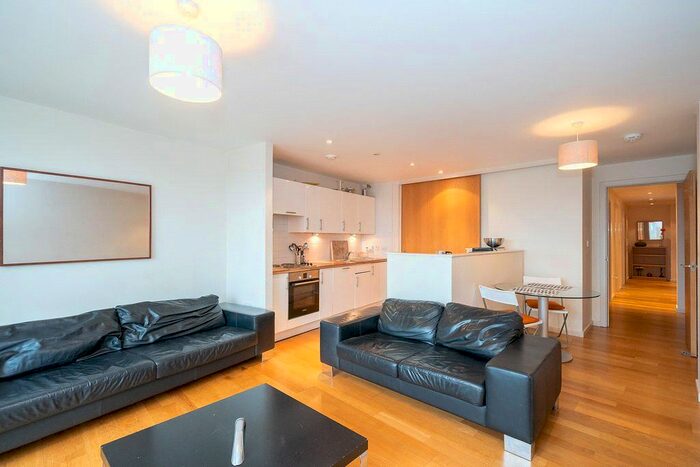 2 Bedroom Flat To Rent In Saltire Square Upper Strand, Granton, Edinburgh, EH5