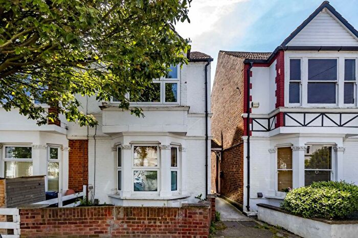 1 Bedroom Flat To Rent In Graham Road, Chiswick, W4