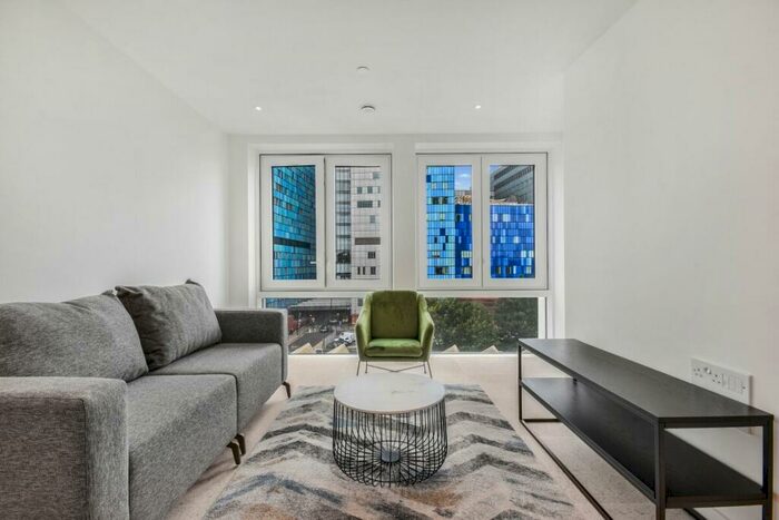 Apartment To Rent In Cendal Crescent London, E1