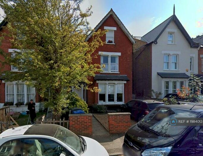 2 Bedroom Flat To Rent In Fassett Road, Kingston Upon Thames, KT1
