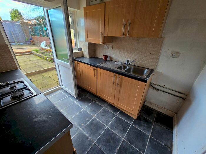 3 Bedroom Property To Rent In Capern Grove, Harborne, Birmingham, B32