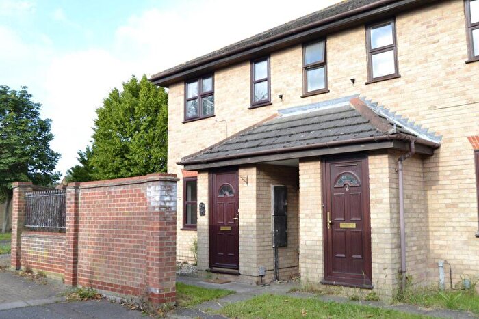 1 Bedroom Flat To Rent In Abbotts Road, CO2