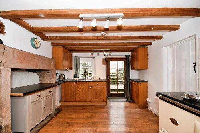 2 Bedroom Character Property For Sale In The Square, Middleton-By-Youlgrave, Bakewell, DE45