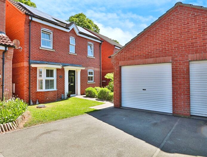 4 Bedroom Detached House For Sale In Woodland Rise, Driffield, YO25