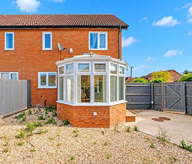 2 Bedroom End Of Terrace House For Sale In Sullivan Crescent, Browns Wood, Milton Keynes, MK7