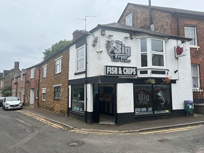 3 Bedroom Apartment To Rent In Brington Road, Long Buckby, NN6