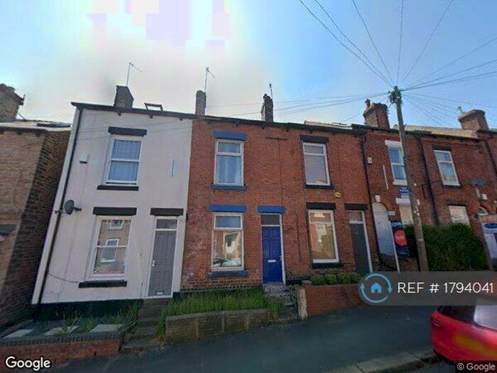 3 Bedroom Terraced House To Rent In Spooner Road, Sheffield, S10