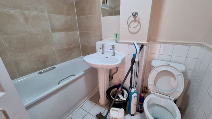 2 Bedroom Flat To Rent In Carnarvon Road, Meads Court, London, E15