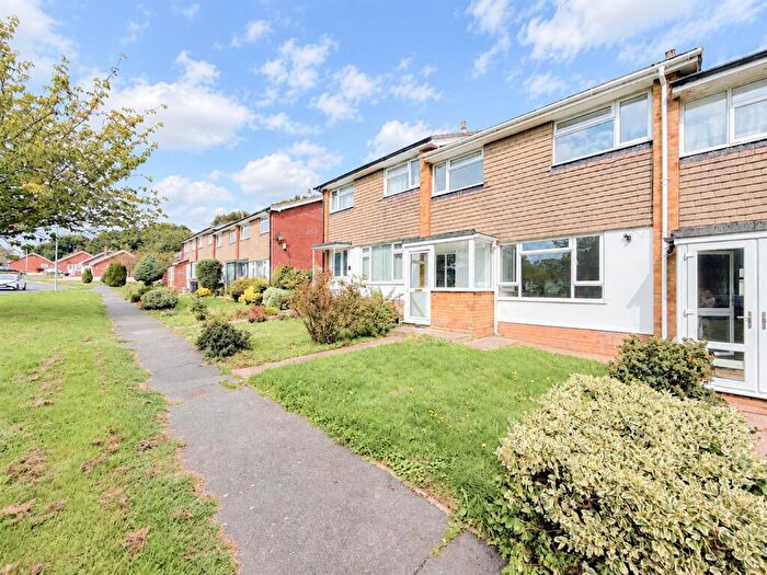 3 Bedroom Terraced House To Rent In Barons Way, Polegate, BN26