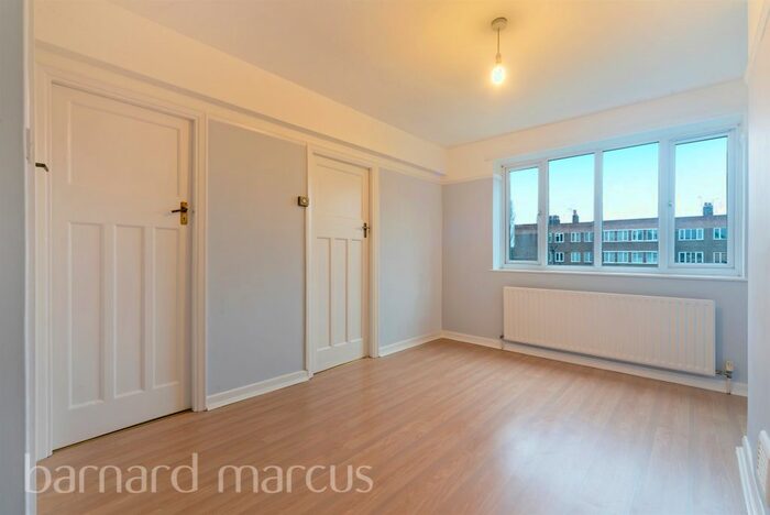 1 Bedroom Flat To Rent In Kimber Road, London, SW18