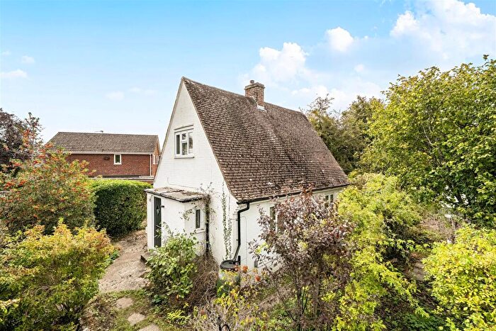 3 Bedroom Detached House For Sale In Copse Avenue, Caversham, Reading, RG4