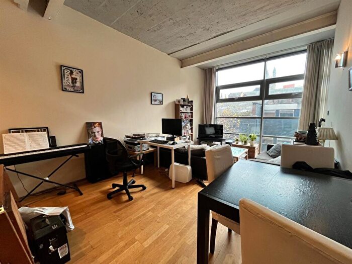 2 Bedroom Flat To Rent In Worsley Street, Manchester, M15