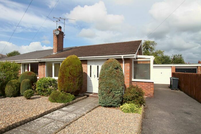 2 Bedroom Semi-Detached Bungalow To Rent In Fraser Court, Chester, Cheshire, CH4