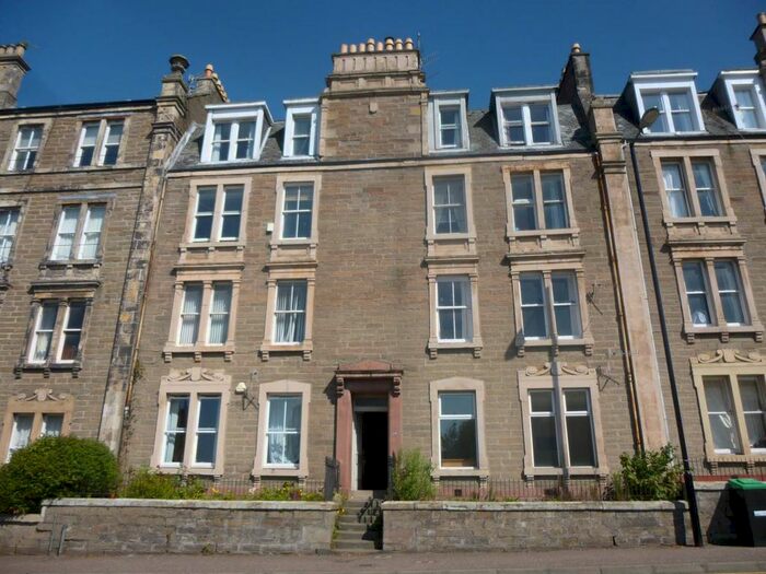 2 Bedroom Flat To Rent In Hawkhill, Dundee, DD2