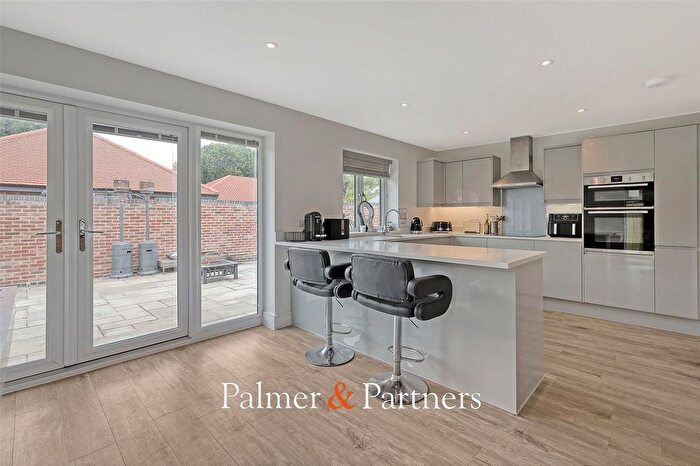 2 Bedroom Bungalow For Sale In Meadow Close, Elmstead, Colchester, Essex, CO7