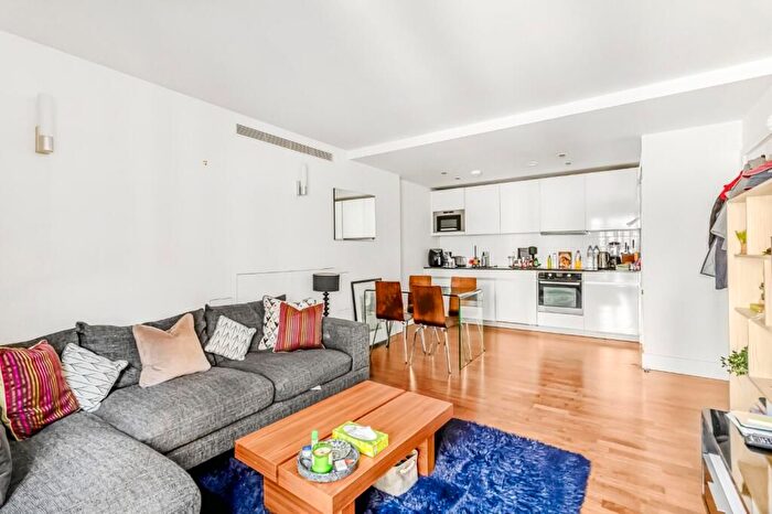 2 Bedroom Flat To Rent In Weymouth Street, London, W1W