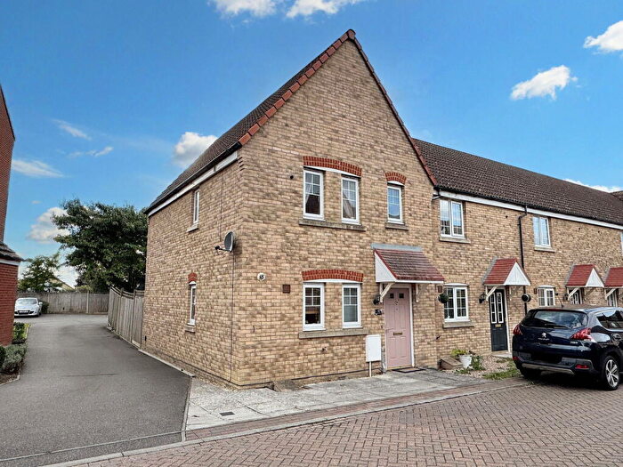 3 Bedroom End Of Terrace House For Sale In Heron Croft, Soham, CB7