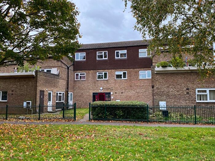 2 Bedroom Apartment To Rent In Exeter Place, The Mounts, NN1