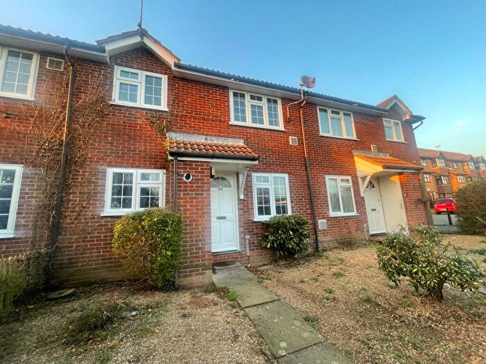 1 Bedroom Terraced House To Rent In Snowdon Close, Eastbourne, BN23