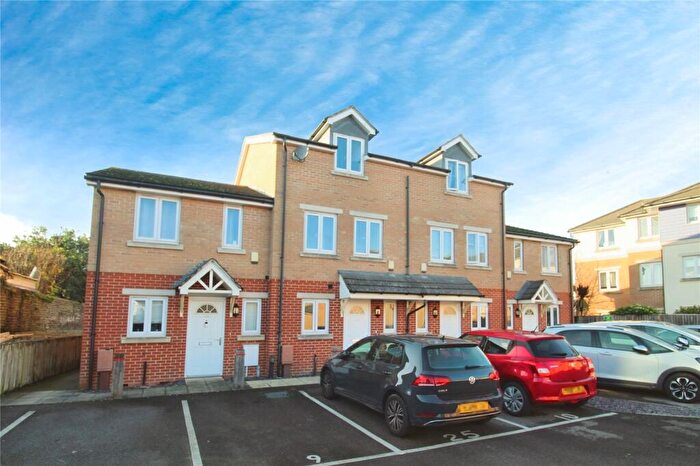 3 Bedroom House To Rent In Milton Road, Southsea, Hampshire, PO4