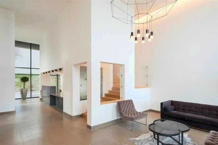 2 Bedroom Flat To Rent In Rivergate, Ordsall Lane, M5