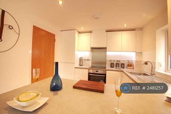 2 Bedroom Flat To Rent In Ainger Close, Aylesbury, HP19