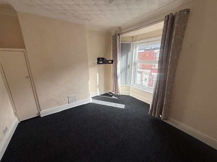 2 Bedroom Terraced House To Rent In Belle-Vue, Middleburg Street, Hull, HU9