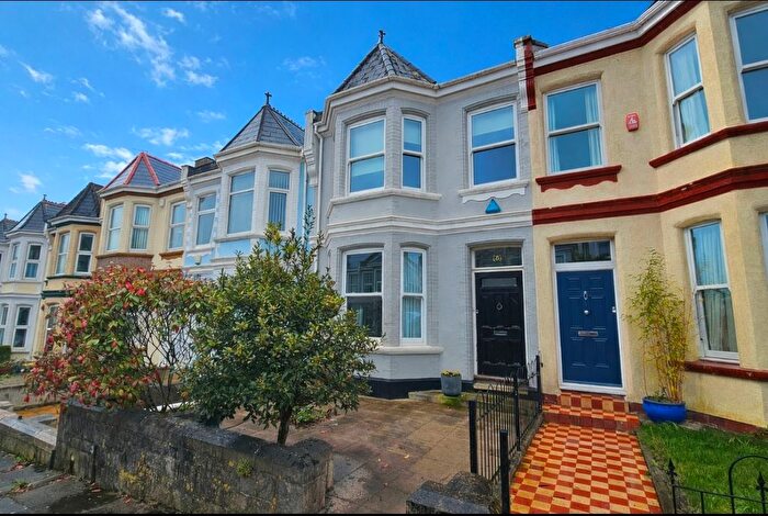 3 Bedroom Terraced House For Sale In Amherst Road, Plymouth, PL3