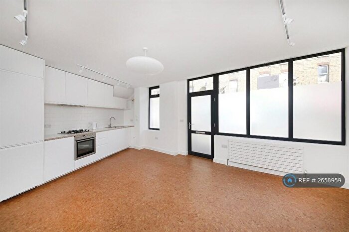 1 Bedroom Flat To Rent In Station Rise, London, SE27