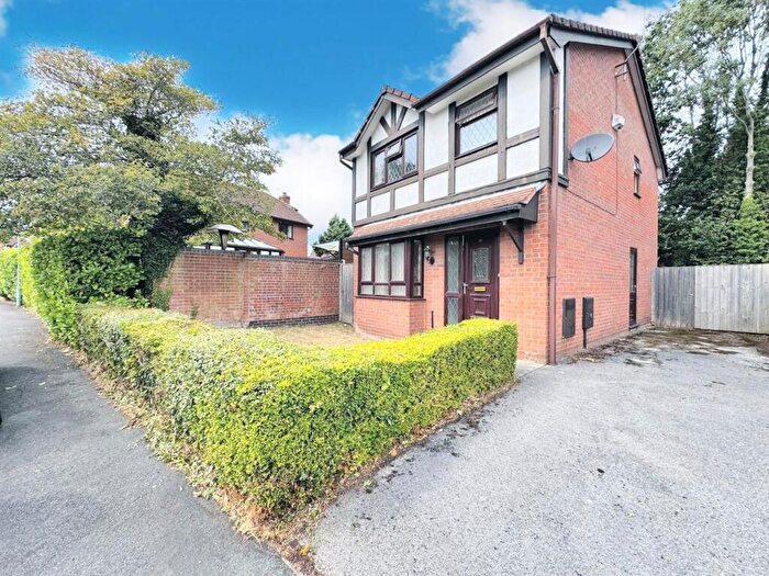 3 Bedroom Detached House For Sale In Cheltenham Crescent, Huyton, Liverpool, L36